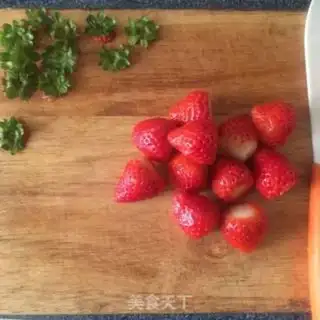 Make Chocolate cream strawberry cake step 2