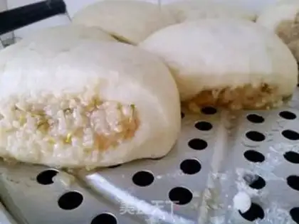 Make Onion rice rolls step 6