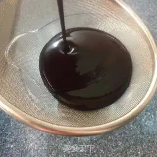 Make Chocolate cream strawberry cake step 10