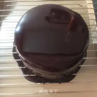 Make Chocolate cream strawberry cake step 12