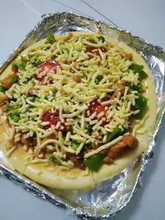 Make Chicken pizza in the field step 7