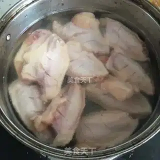 Make Coke chicken wings step 1