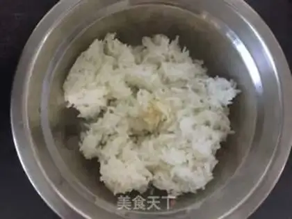 Make The tuna sushi step 0
