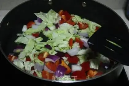 Make Red onion sauce step 3