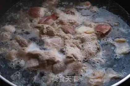 Make Clean up the radish beef soup step 3