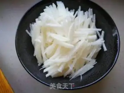 Make Clean up the radish beef soup step 11