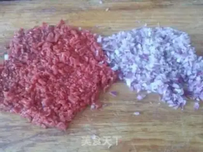 Make Beef onion dumplings step 3