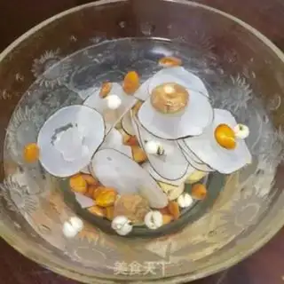 Make Coconut soup step 1
