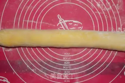 Make Scrumptious pumpkin rolls step 4
