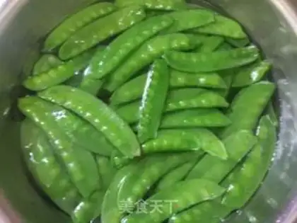 Make Garlic Dutch beans step 2