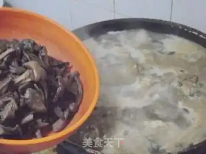Make Chicken-cooked mushrooms step 14