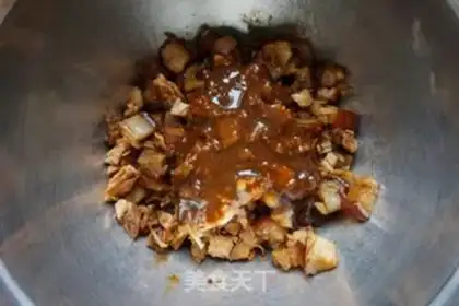Make The mushroom halogen bun step 9