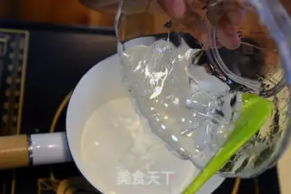 Make Cow Rolling Sugar step 0
