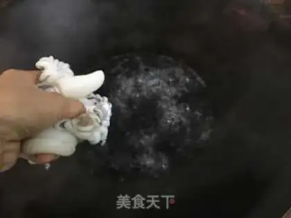Make Garlic fan ink fish step 3