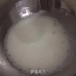 Make Strawberry sponge cake step 4