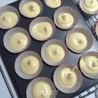 Make Strawberry sponge cake step 16