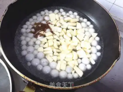Make Cinnamon apple round step 6