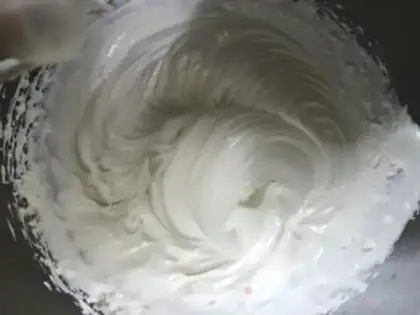 Make Strawberry cream cake step 8