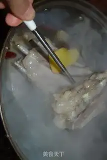 Make Hands on lamb step 6
