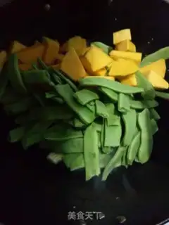 Make Pumpkin soybeans step 2