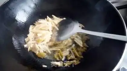 Make Roaches for elbows step 2