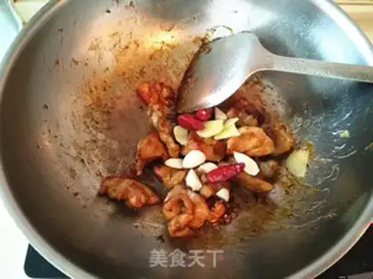 Make Chicken legs burn carrots step 4