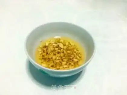Make With garlic sauce step 1