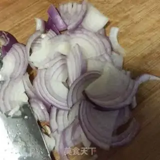 Make Onion fried eggs step 2