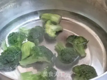 Make Chicken balls step 0