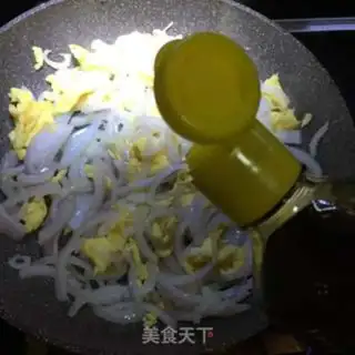 Make Onion fried eggs step 6