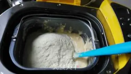 Make A baker with a sugared oxen step 4