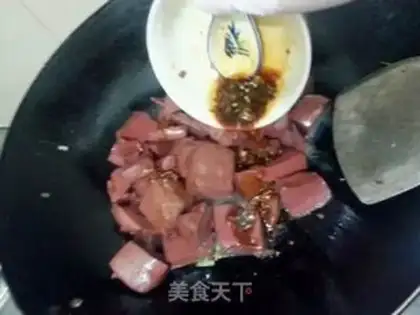 Make Fried pig blood step 12