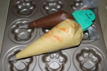 Make Super cat claw cake step 7