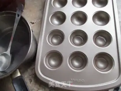 Make Flower crystal cake step 11