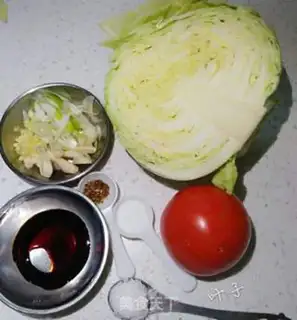 Make Tomato and cabbage step 0