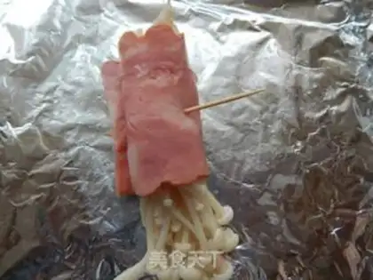 Make Bacon pins and mushrooms step 5