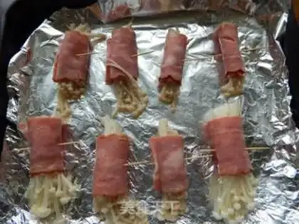 Make Bacon pins and mushrooms step 6