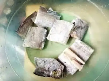 Make Jell-O fish step 0