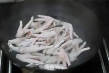 Make Tiger claw step 1