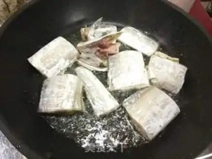 Make Jell-O fish step 2