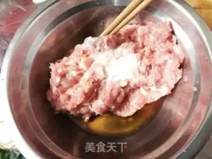 Make Scrambled mushrooms and meat dumplings step 0