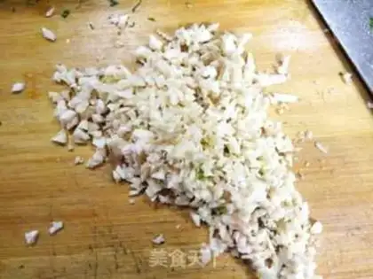 Make Scrambled mushrooms and meat dumplings step 3