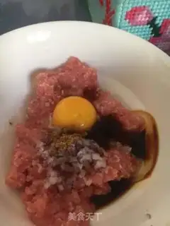 Make Pineappleballs step 1