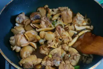 Make Yellow chicken step 8