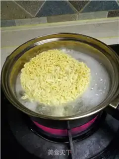 Make Cheese eggs for noodles step 3