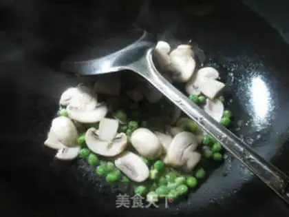 Make Soybeans fried mushrooms step 5