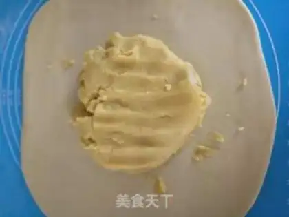 Make Flower bean cake step 7