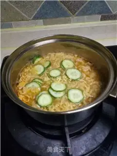 Make Cheese eggs for noodles step 7