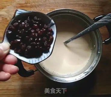Make Bean milk tea step 6