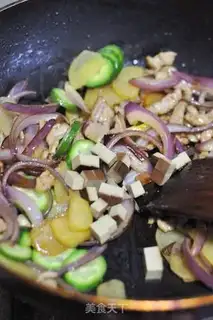 Make Onion fried eggs dry step 6